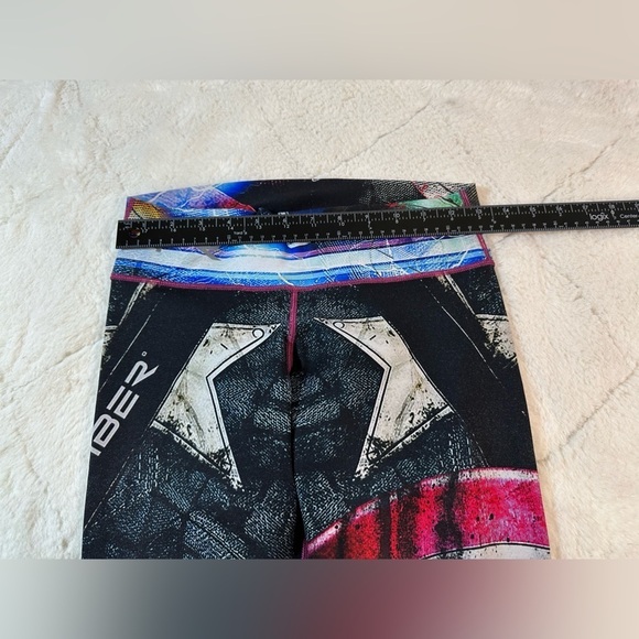 Fiber Heroes Limited Edition captain america one size fits all athletic leggings - Picture 3 of 5